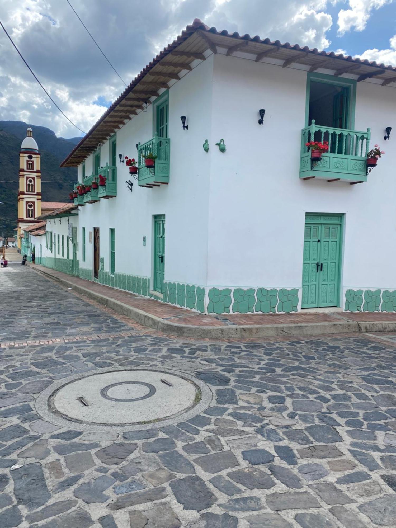 Gll Hotel El Cocuy Extérieur photo
